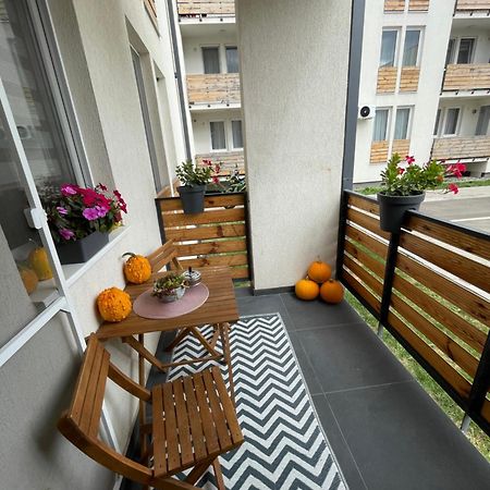 Appartamento Apartament Bella Târgu-Mureş Esterno foto