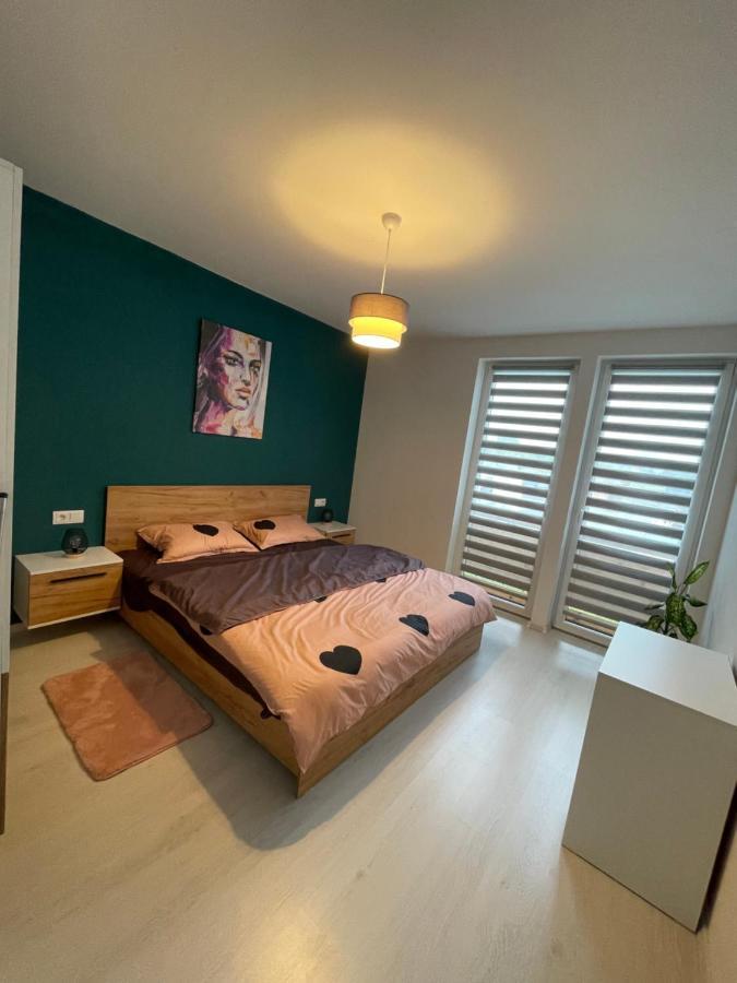 Appartamento Apartament Bella Târgu-Mureş Esterno foto