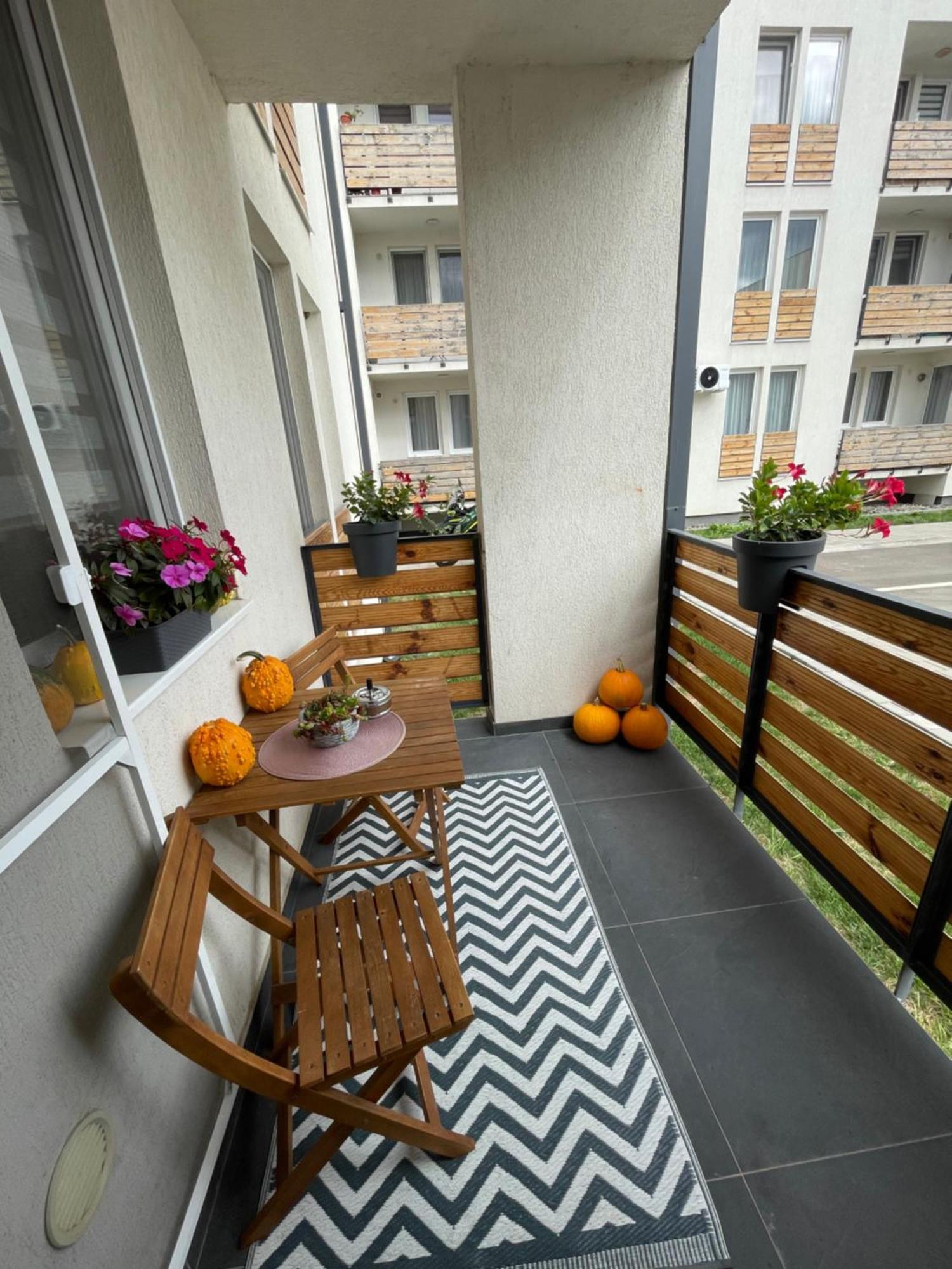 Appartamento Apartament Bella Târgu-Mureş Esterno foto